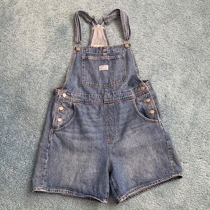 Levi overall shorts
